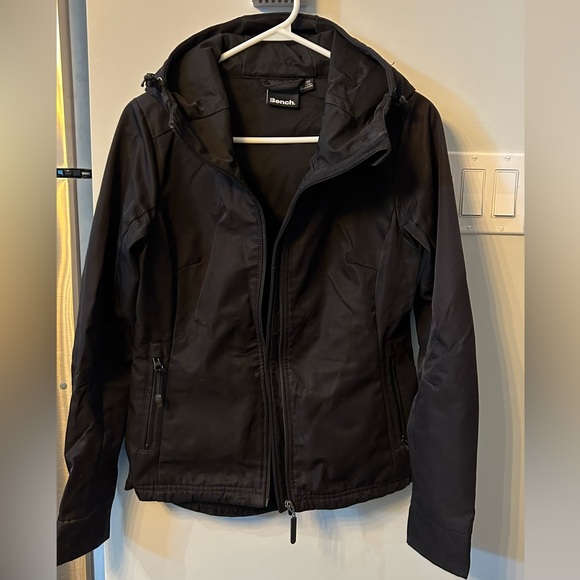 Women’s Coats - Picture 1 of 4